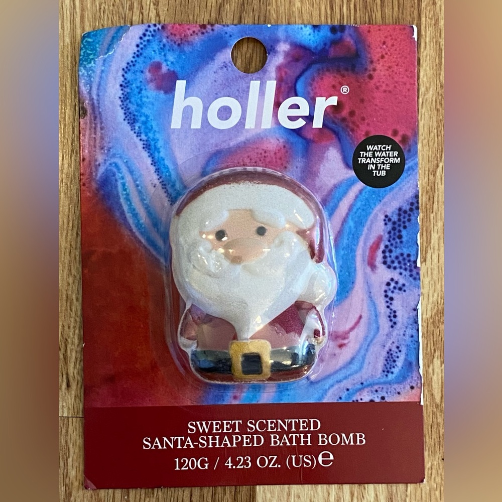 Holler Sweet Scented Santa-Shaped Bath Bomb - Red & White New